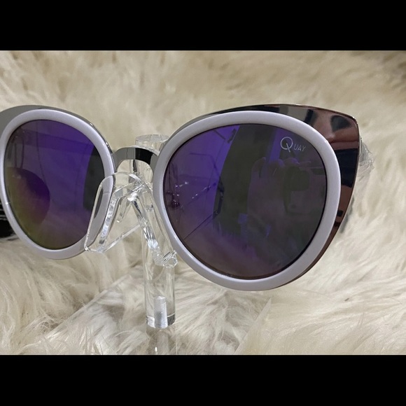 Quay Girly Talk Sunglasses - Picture 14 of 16